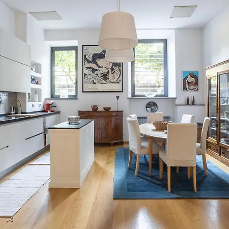 Apartment Plum Guide - Windswept
